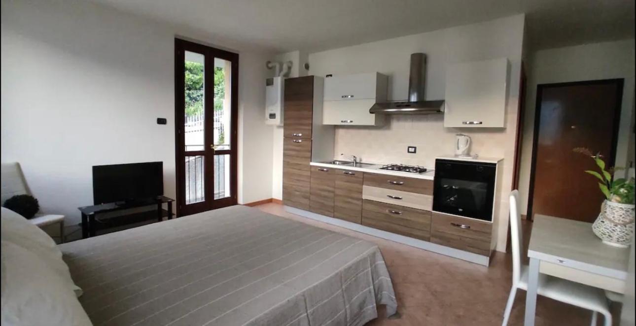 Appartamenti Regina Lake Como Dorio Exterior photo