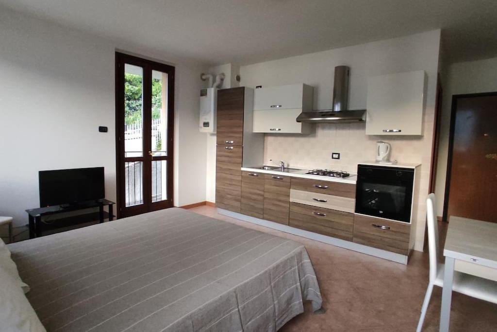 Appartamenti Regina Lake Como Dorio Exterior photo